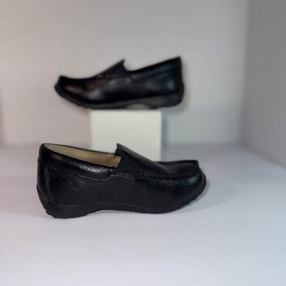 Children’s Place Black Slip-On Loafers – Toddler Size 8 – Non-Marking Soles - Picture 2 of 4